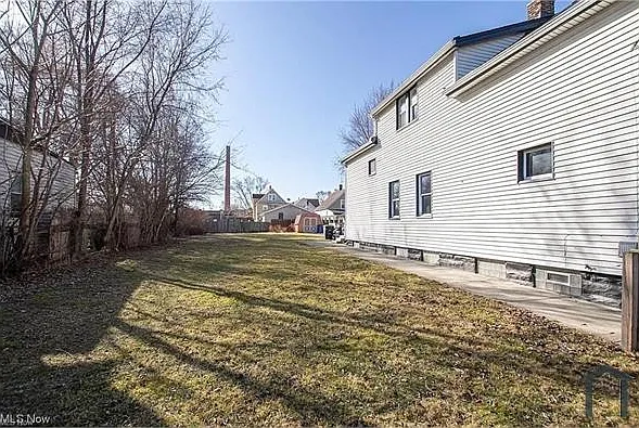 3635 Erin Ave #UPPER — Photo 11