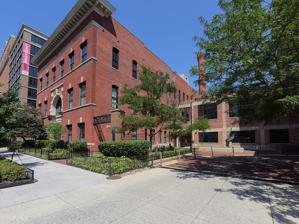 1st image of 437 New York Ave NW APT 204
