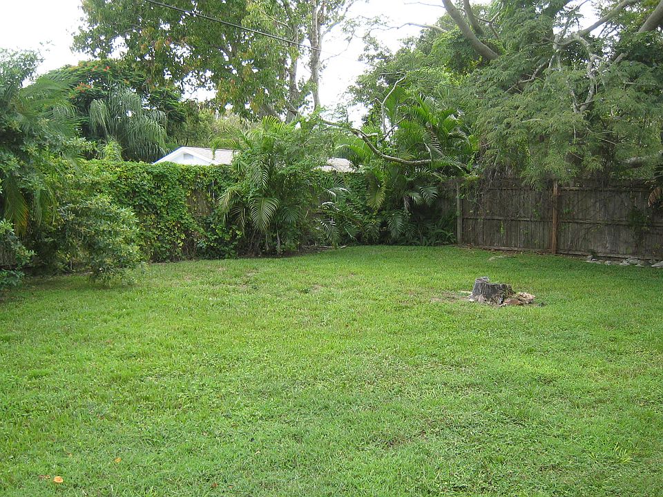 2nd image of 973 Miracle Way