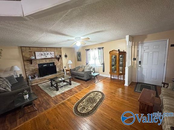 5th image of 3905 McCalley Pl SW