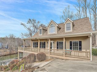 120 Pebble Brook Ln, Moneta, VA 24121