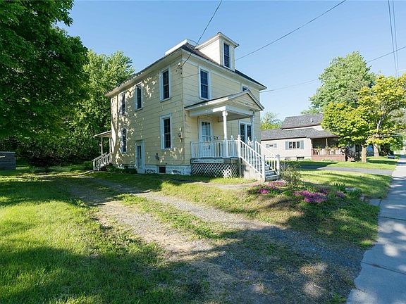 4th image of 707 Water St