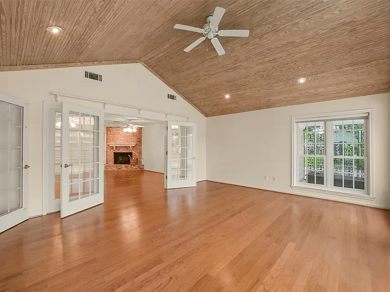 110 Hillcrest Dr — Photo 7