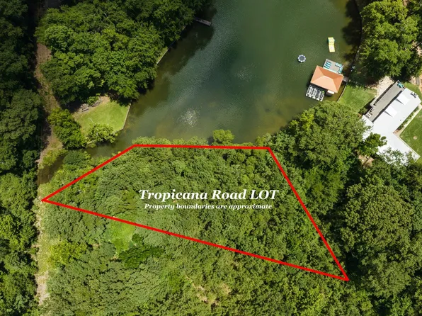 49 Tropicana Rd, Dadeville, AL 36853