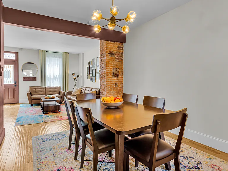 585 Showers St — Photo 19