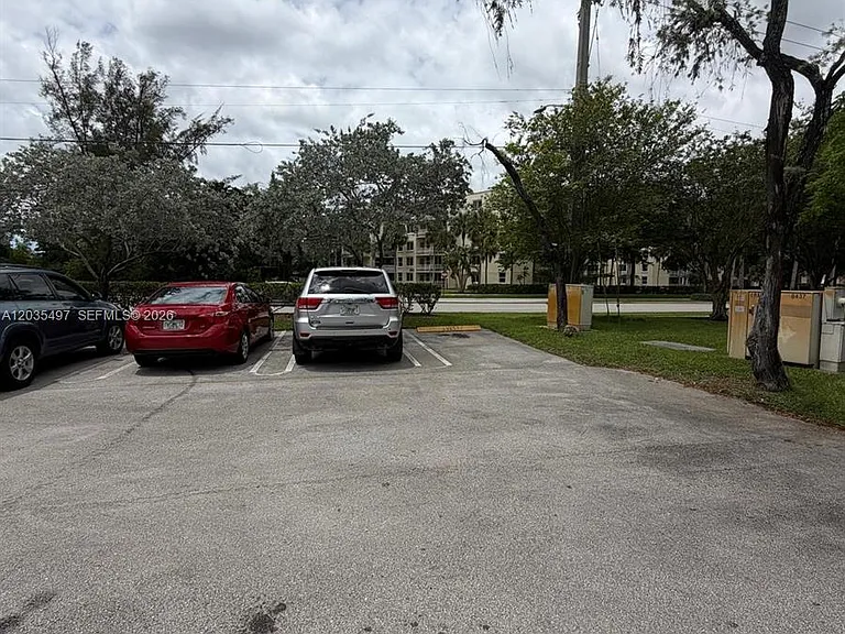 8443 Royal Palm Blvd #8443 — Photo 44