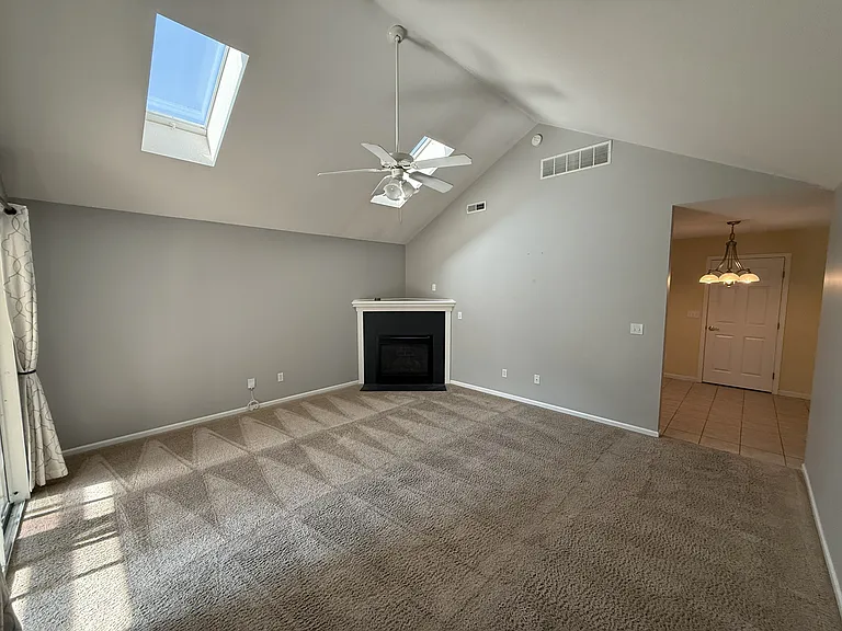 1518 Legend Trail Dr #B — Photo 9