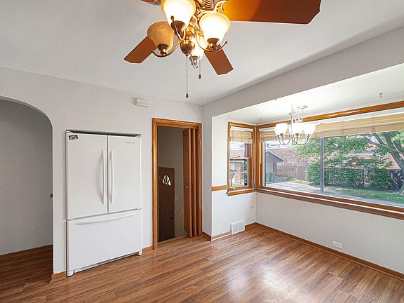 5th image of 9600 Kilpatrick Ave #1N