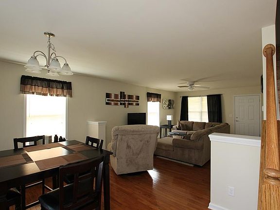 5th image of 203 Danfield Dr