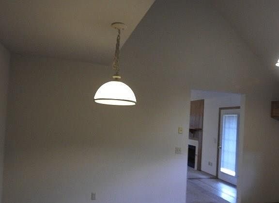 5th image of 1603 Westmore Dr