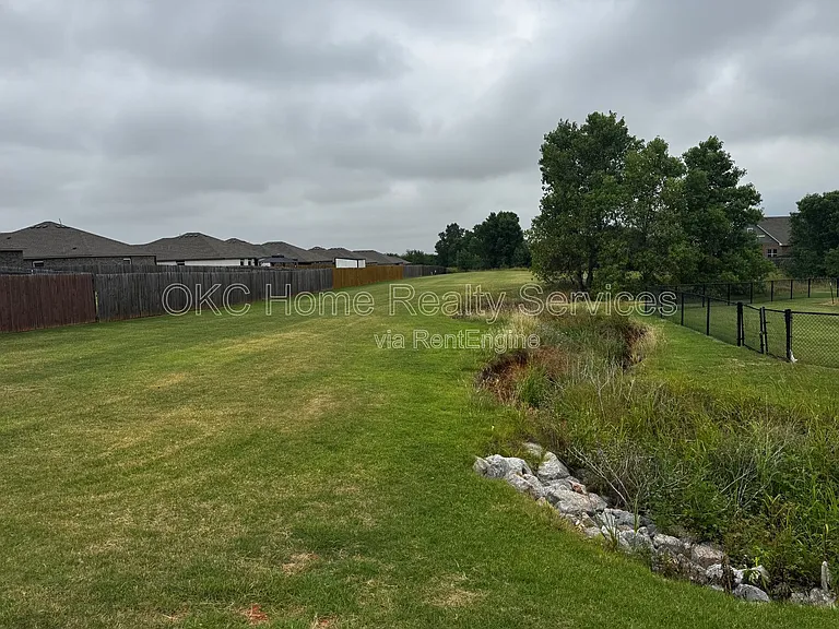 9904 Jackrabbit Rd — Photo 26