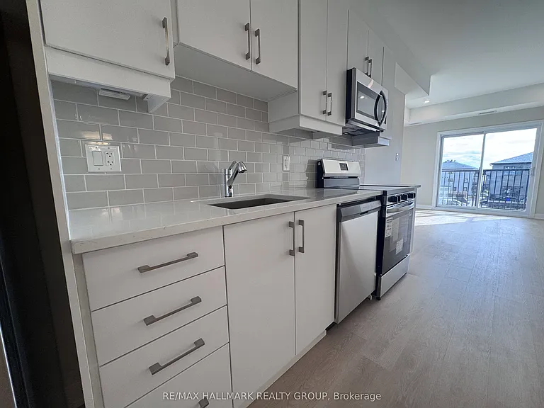 2370 Tenth Line Rd #302 — Photo 7