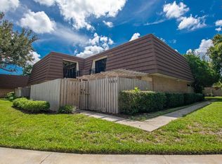 1607 16th Ln, Palm Beach Gardens, FL 33418