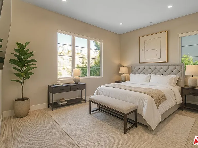 20306 W Willoughby Ln — Photo 34