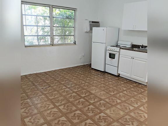 4th image of 1238 Pennsylvania Ave APT 14