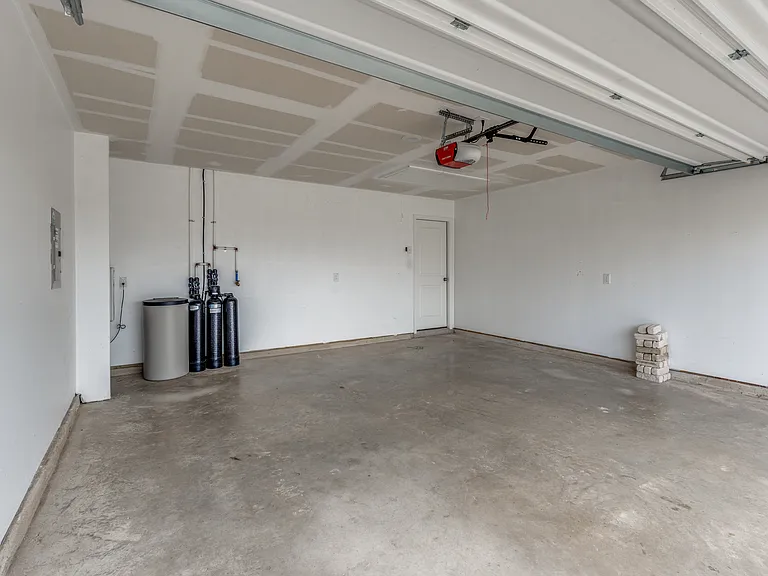 10535 Hammock Hl — Photo 19