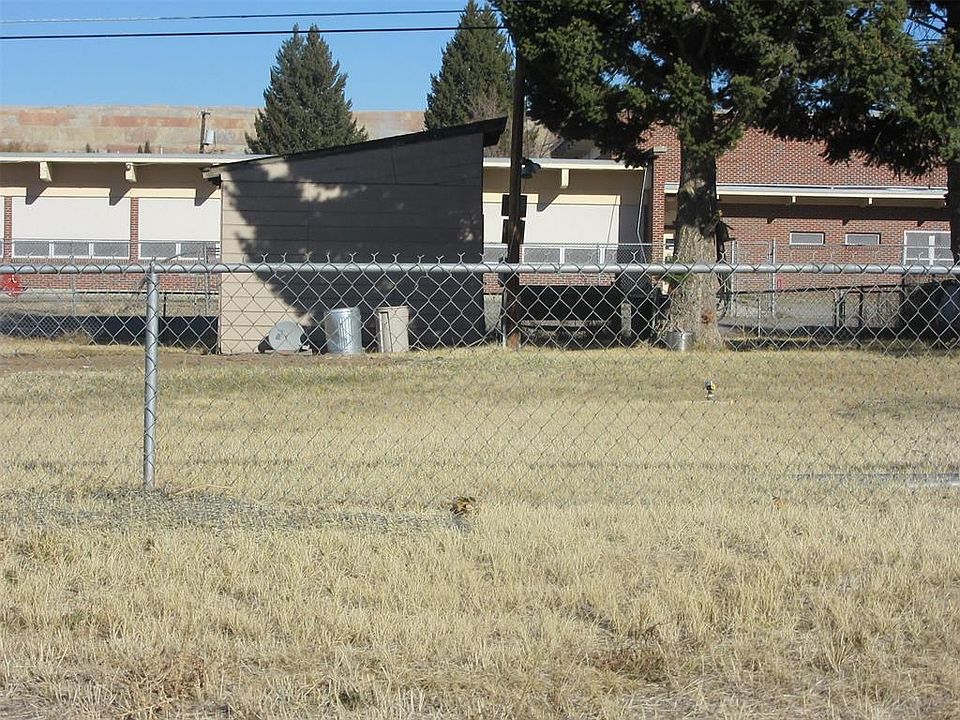 2nd image of 2501 Locust St