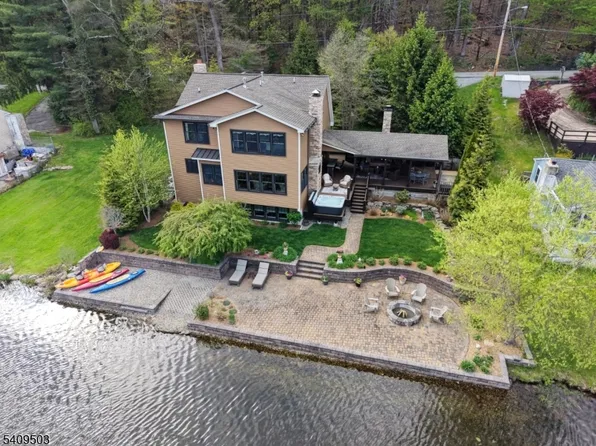 89 Woods Rd, Sandyston Twp., NJ 07826