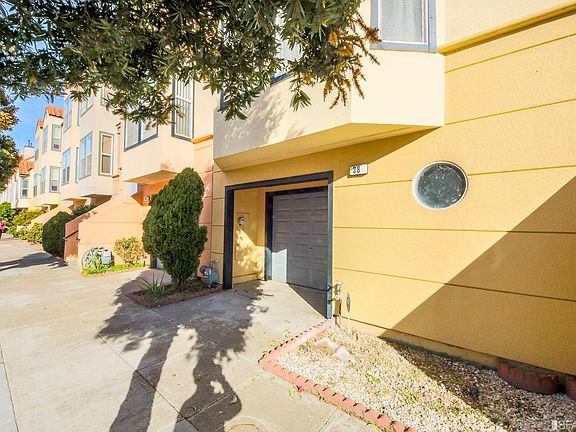 5th image of 38 Bitting Ave