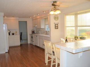 6092 Willow Lake Dr, Hudson, OH 44236