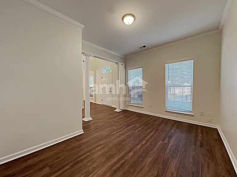 10232 Meadow Crossing Ln — Photo 7