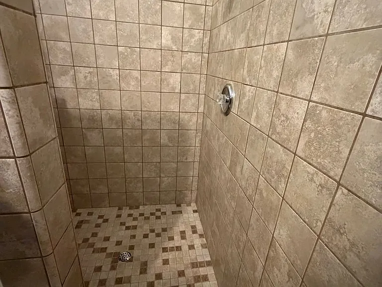 2892 Florence Ave — Photo 19
