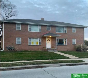 8207 Grover St, Omaha, NE, 68124