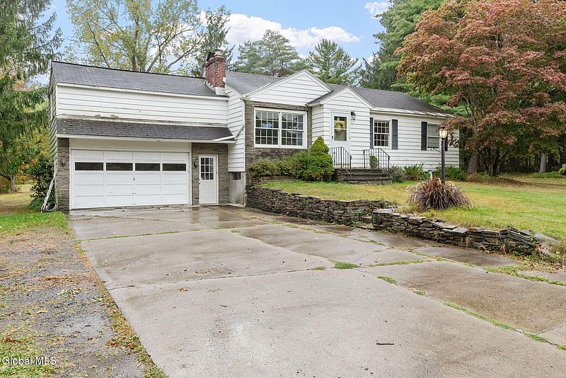 2nd image of 132 Snake Hill Road