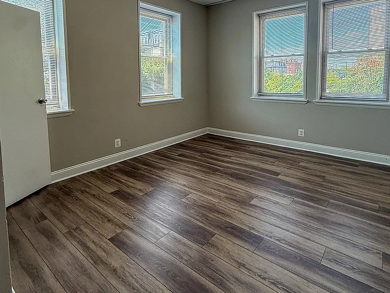 Campus Apartments — Photo 30