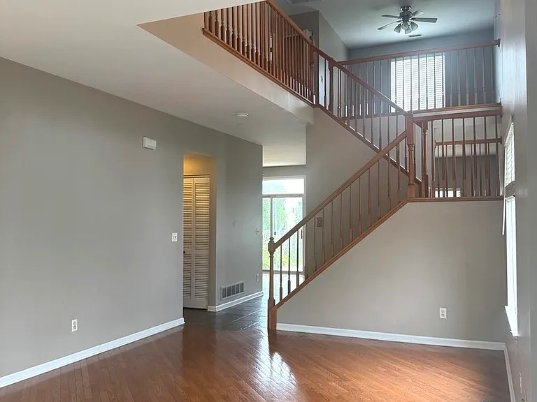 21529 Franklin Cir — Photo 5