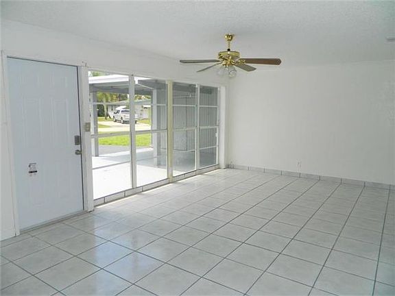 5th image of 1270 NW 29th Ter