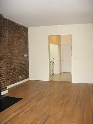 Rented by City Connections Realty | media 23