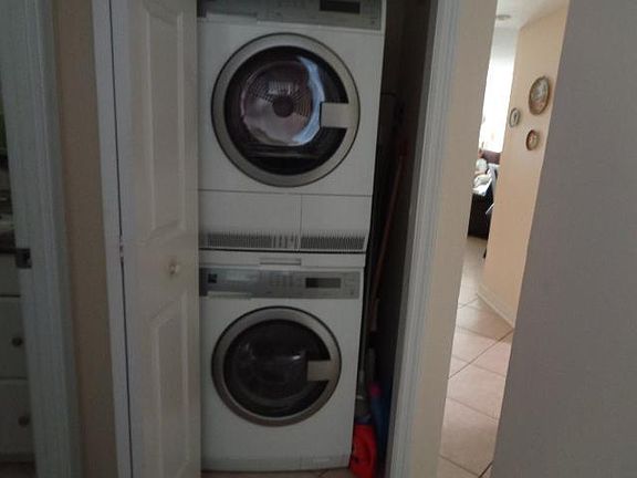 4th image of 2309 Park Ln APT 116