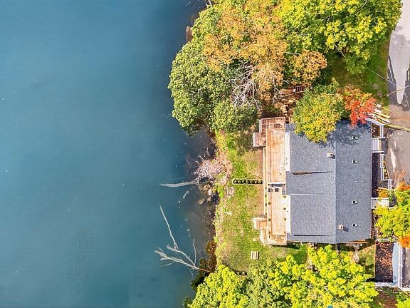 5th image of 286 Grove St