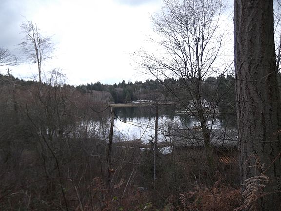 4th image of 5919 Lagoon Ln NW