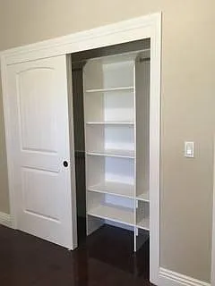 950 Yakima Dr — Photo 3
