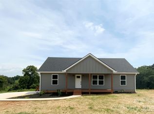 260 Forest Lake Rd, Forest City, NC 28043