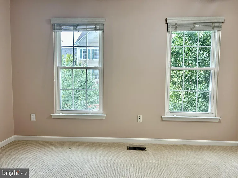 614 Gatestone St — Photo 16