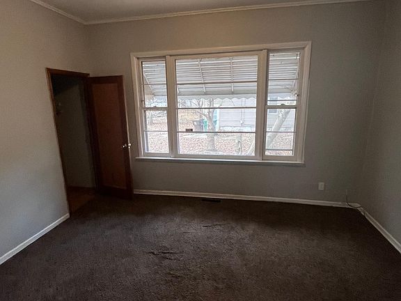 4th image of 1100 E Nebraska Ave
