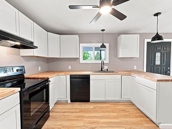 4th image of 317 1/2 Long St