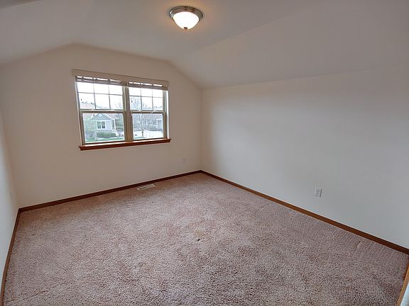 4th image of 116 Villa Ct