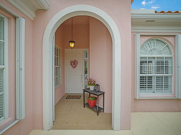 3rd image of 9520 SW Wedgewood Lane