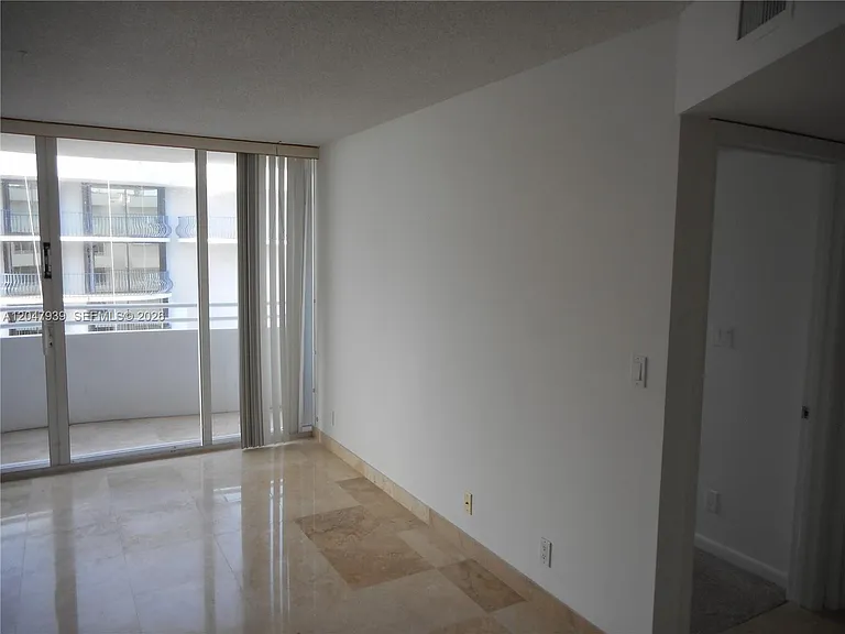 8911 Collins Ave #1102 — Photo 7