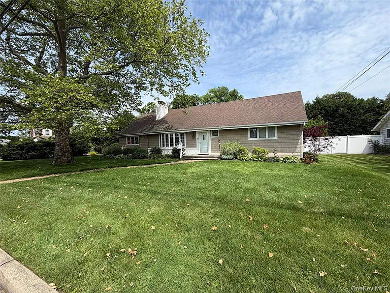 3 Deeringwood Ln — Photo 1