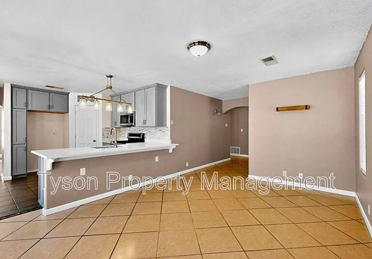 5801 Day Dreamer Rd NW — Photo 9