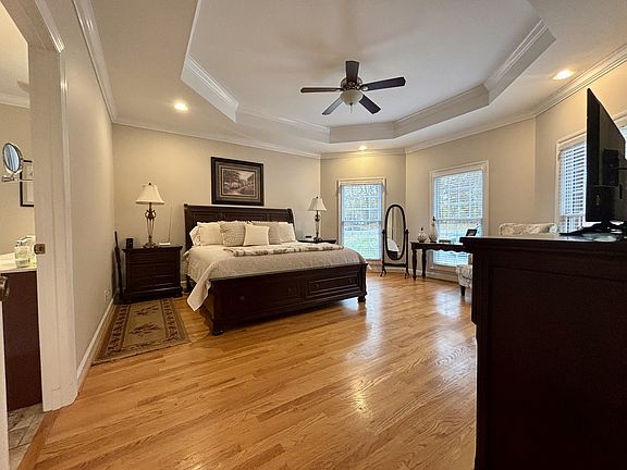 23rd image of 498 Dearman St