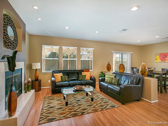 3rd image of 845 Avenida Abeja