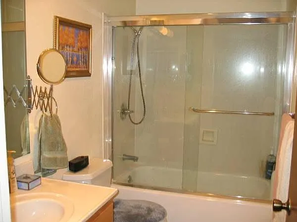 1046 Wright Ave #K — Photo 4