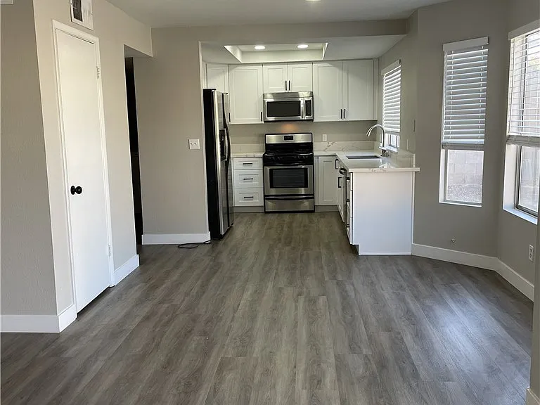 2840 Belleza Ln — Photo 3