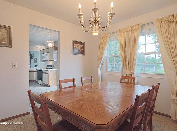4th image of 2S010 Deerfield Ln